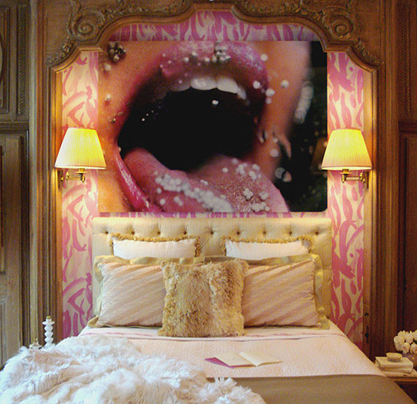 هد بورد در اتاق خواب (دیوار بالای تخت)